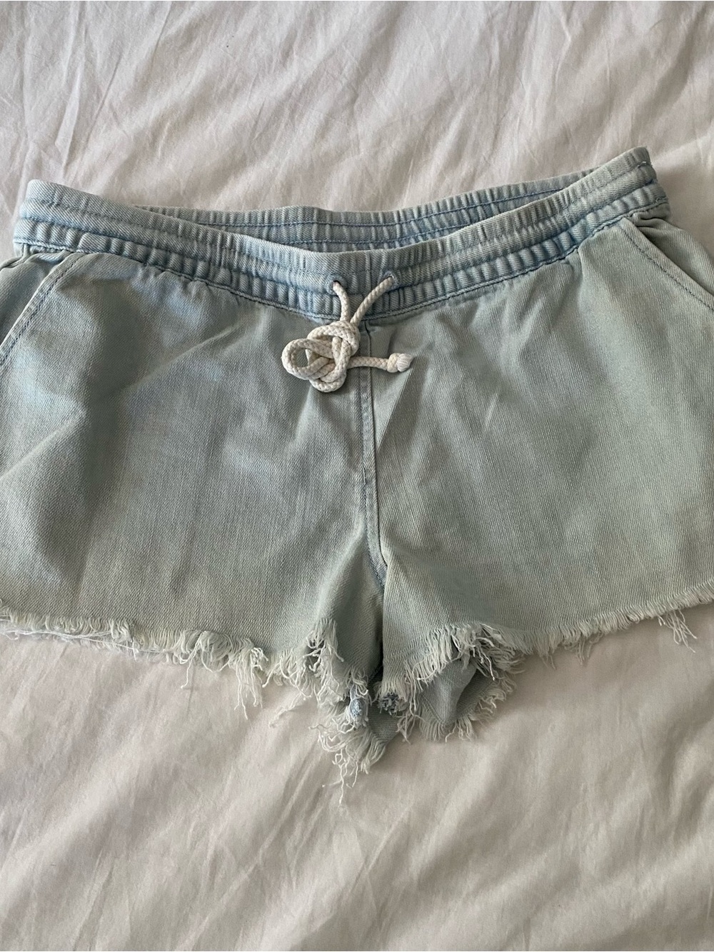 Aerie Shorts Womens M Blue Denim Acid Wash Lightweight Drawstring Waist Beach 2”